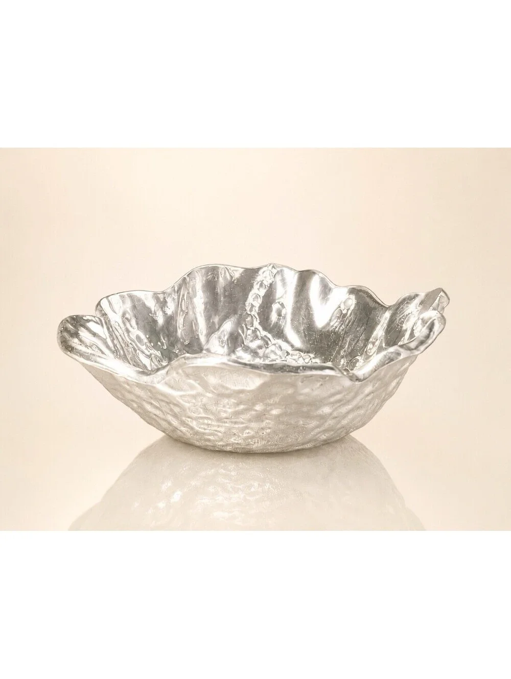NWOT Mariposa 1990s Petal Dip Dish String Of Pearls Aluminum Silver, 5.25x2